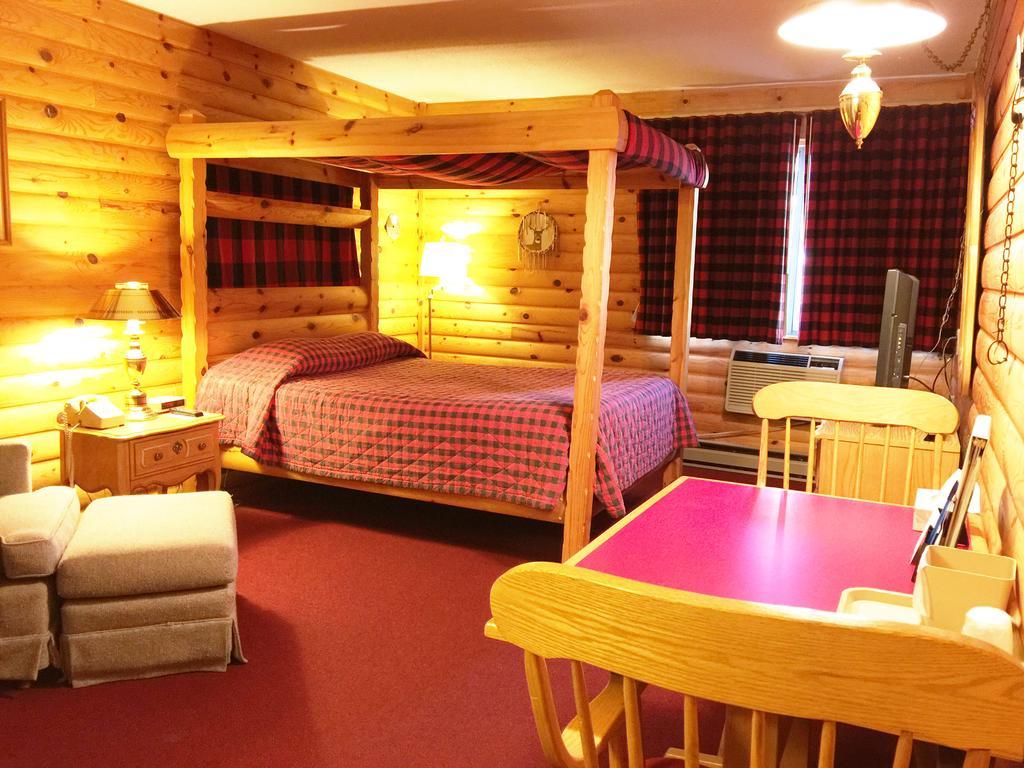 Northwoods Inn & Suites Minocqua Εξωτερικό φωτογραφία